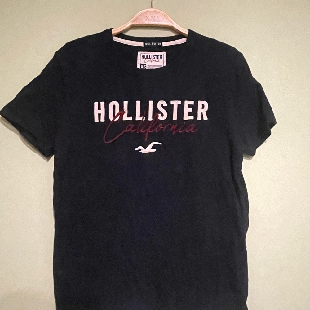 Hollister Navy Blue Graphic Tee